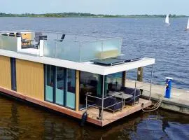 Houseboat Robbedoes
