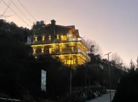The Rustic Ridge