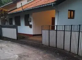 Peradeniya-Kandy Home Stay