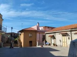 6 Kilometri dal Mare e dall'Aspromonte Motta San Giovanni Visita Canyon e Castello