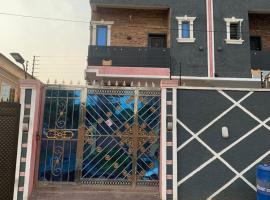 SRTV Apartments, hotel v destinaci Iseri-Oke
