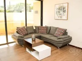 Infinity Pool Apartment