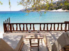 Beautiful Alice Luxury Suites, hotel de lujo en Alyki