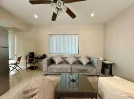 2 mins to SRT I Urban Hideaway near Park