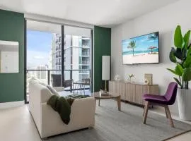 3013 Kaseya Center Apt for 4 people with Pool and Gym