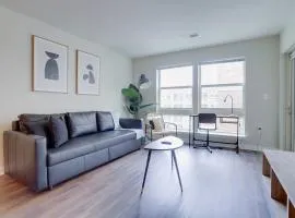 Spacious Stay in Alexandria Easy Access to DC