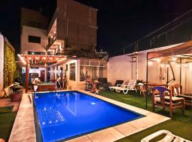 CASA RICARDO PALMA con PISCINA, hotel v destinaci Ricardo Palma