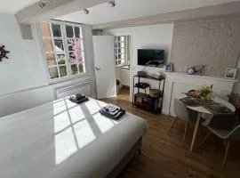 Appartement rénové 250m du port - classé 3 étoiles