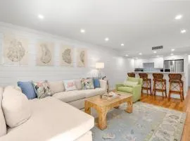 1351 Fairway Oaks Villa by Akers Ellis Rentals