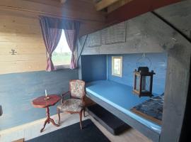 Minimalistische Unterkunft, Hotel in Schrampe