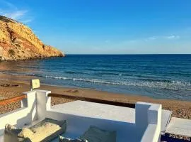Cave Beach House Milos