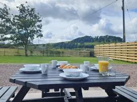 Stanloch Cottage - rural, well equipped, games room, EV
