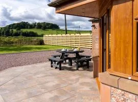 Stanloch Cottage - rural, well equipped, games room, EV