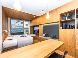 Studio Čertovka Ski & Bike & Chill Harrachov, předzahrádka s grilem, parking, komora na kola a lyže, Wi-Fi, Netflix, 65"TV