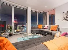 The World Famous Rotunda 18th floor skyline views