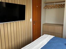 Novo Apartamento quarto e sala próximo da Praia do Porto da Barra – hotel w mieście Salvador