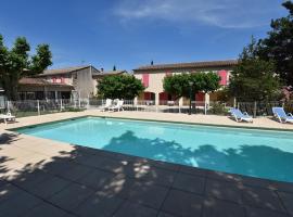 Hôtel PRATO PLAGE – hotel w mieście Pernes-les-Fontaines