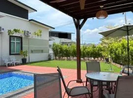 LAMAN KASEH Homestay Bukit Katil 4bedroom with Swimming Pool