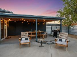 Private Desert Home with Hot Tub Near Joshua Tree National Park, hotel a Joshua Tree