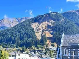 Central City Queenstown Retreat - 3 Bedroom Apartment