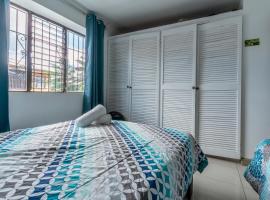 Las Carmelas, Airport Juan Santamaría, Alajuela, San José, hostel v destinaci Alajuela