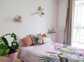 Chambre dans T5 96m2 meublé tt équipé, hotel di Lorient