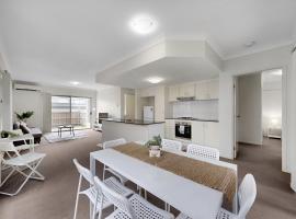 Simple & Sweet Mango Hill Home - Big Patio, hotel a North Lakes