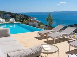 New! Ocean View Villa