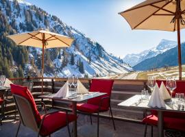Gasthaus Rheinwaldstube, hotel v destinaci Nufenen