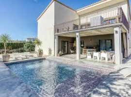 Lujosa casa con piscina zona Golf
