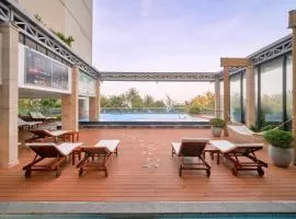 S Lux Apartment Starcity with Sea View