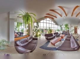Apart Hotel Sutoris, ξενοδοχείο σε Skorka