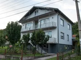 Vikend Kuća Živković
