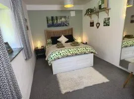 Cowshed - Homestay B and B