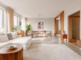 180 Sqm 5BR Apartment with Stunning View in Östermalm