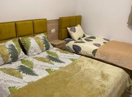 AA Boutique Hotel، مكان إقامة مع الخدمة الذاتية لإعداد الطعام في شكودر