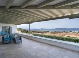 Faragas luxury retreat views