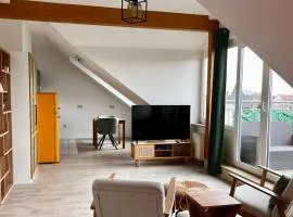 City-View Studio with Balcony, Dessau