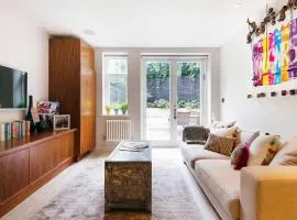 The Bohemian Rhapsody, Hampstead - by Out of office Lifestyle