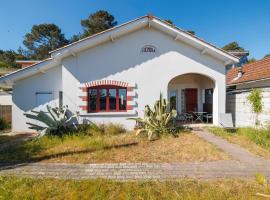 Villa Etchola - Moutchic -3 étoiles, hotel in Lacanau