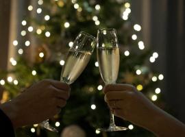 Hotel Paradiesquelle 4: Puchberg am Schneeberg şehrinde bir otel