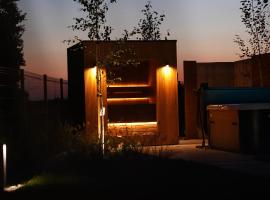 Apartamenty na Dworskiej - BLISKO ENERGYLANDIA ZATORLAND, hotel di Spytkowice