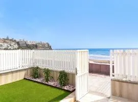 MIAMI 06 by Villagrancanaria