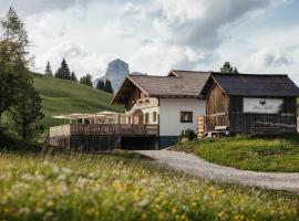 Incisa Lodge, chal&eacute; em Corvara in Badia