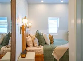 The Penthouse at Custom House Inn