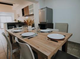 Mendoza Apartments, hotel com estacionamento em Mendoza