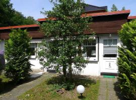 Bungalow Krabbe im Ostseeidyll am Waldrand, hotel en Ostseebad Nienhagen