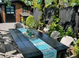 Lichtdurchflutetes Traumhaus 800 Meter zum Strandaufgang, uneinsehbarer Garten mit Terrassenüberdachung, hundefreundlich