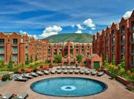 Aspen St, Regis 2 Bedroom Residence