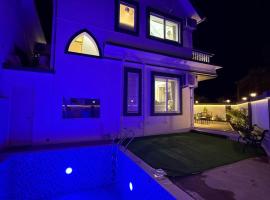 3bhk Villa with Swimming Pool at Tiger Point: Āmbavna şehrinde bir otel